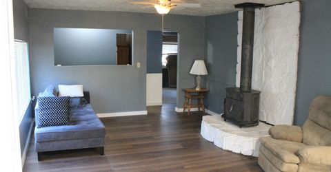 320 Reyes Way, Yerington, NV 89447 Photo