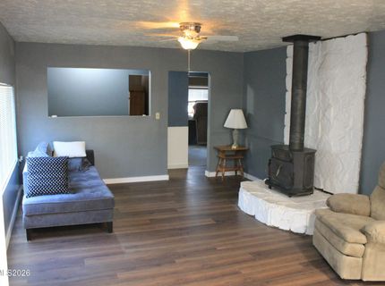 320 Reyes Way, Yerington, NV 89447 Photo