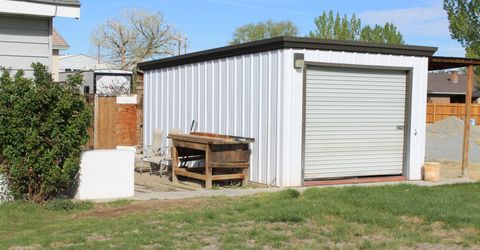 320 Reyes Way, Yerington, NV 89447 Photo