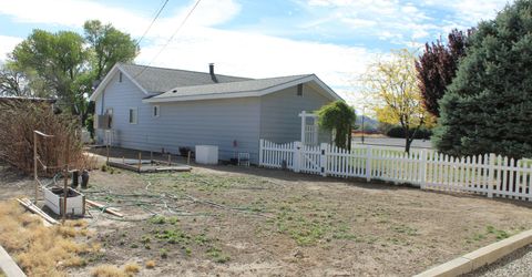 320 Reyes Way, Yerington, NV 89447 Photo