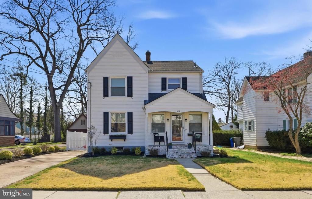 212 Grape Street, Hammonton, NJ 08037 Main Photo