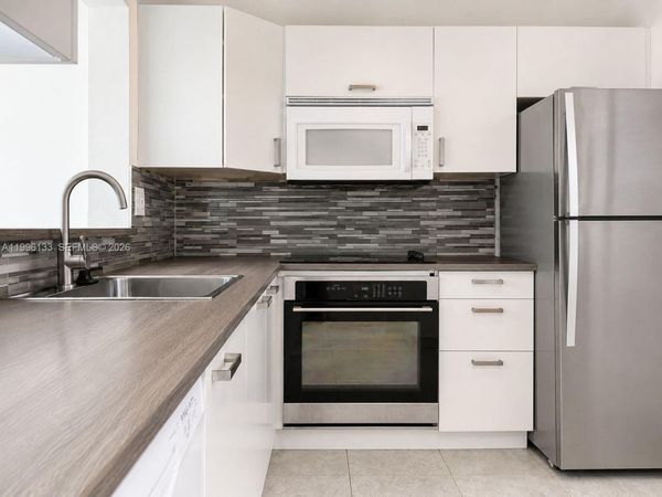 10865 SW 112th Ave, Unit 203, Miami, FL 33176