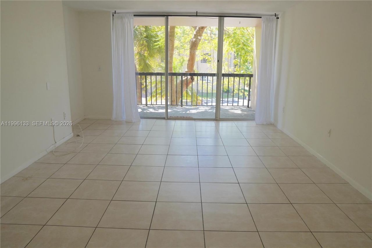 10865 SW 112th Ave, Unit 203, Miami, FL 33176 Photo