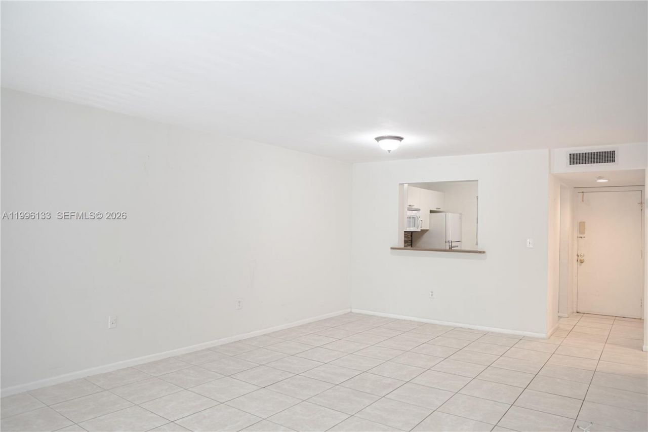 10865 SW 112th Ave, Unit 203, Miami, FL 33176 Photo