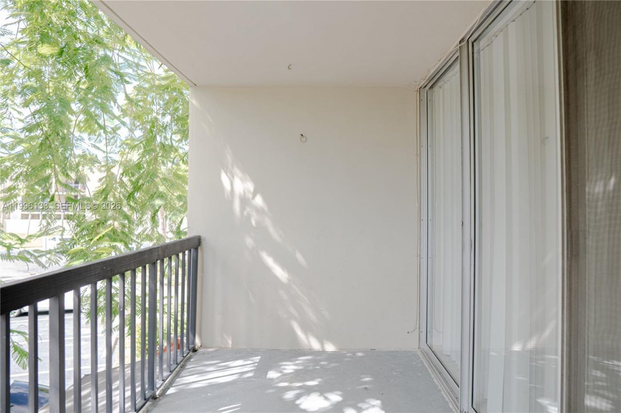 10865 SW 112th Ave, Unit 203, Miami, FL 33176 Photo