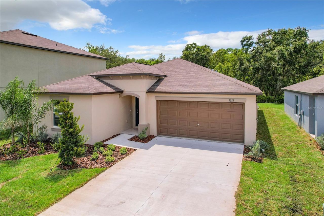 1622 Red Loop , Lakeland, FL 33801 Main Photo