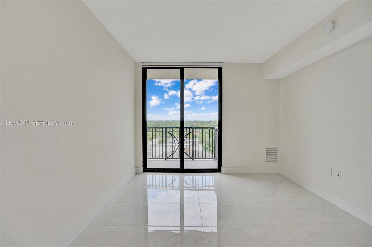 301 Altara Ave, Unit 819, Coral Gables, FL 33146 Photo