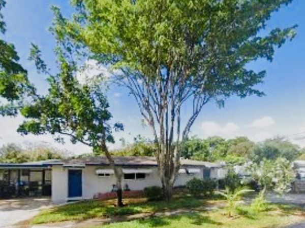 721 NE 12th Avenue, Unit 1-2, Pompano Beach, FL 33060