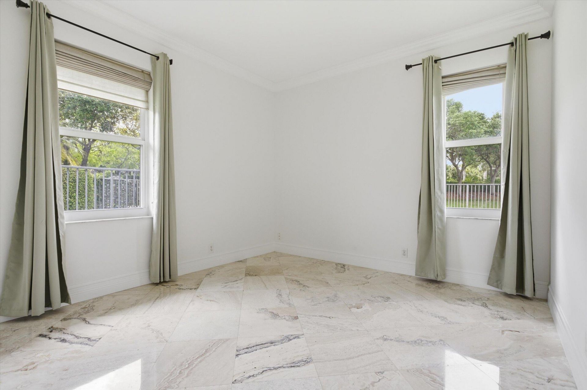 1290 Ginger Circle, Weston, FL 33326 Photo