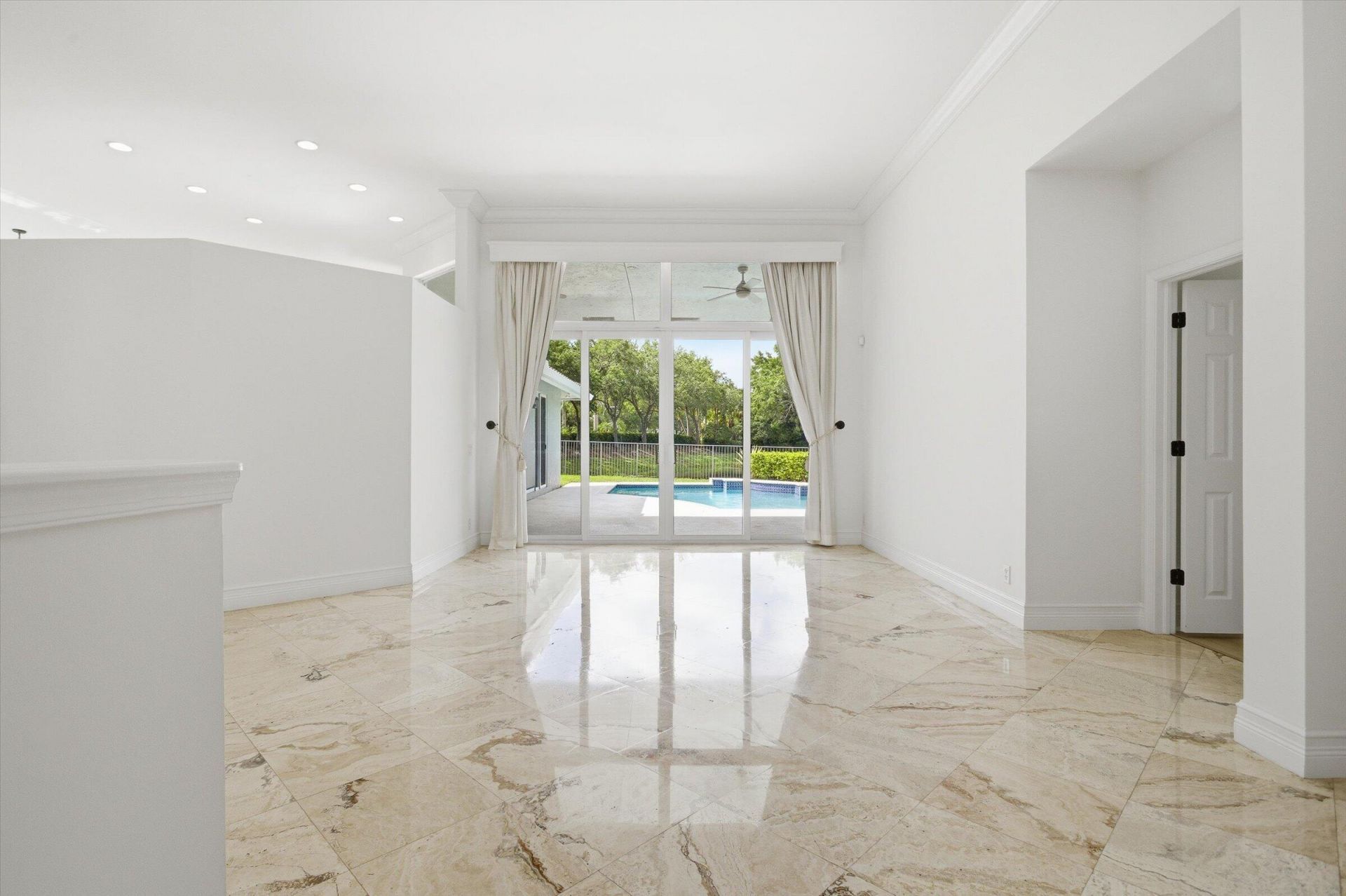 1290 Ginger Circle, Weston, FL 33326 Photo