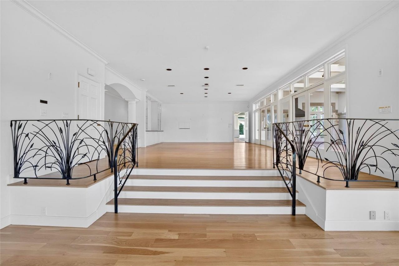 1043 Guisando De Avila, Tampa, FL 33613 Photo