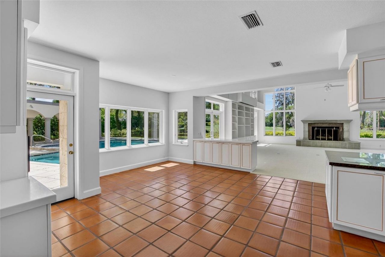 1043 Guisando De Avila, Tampa, FL 33613 Photo