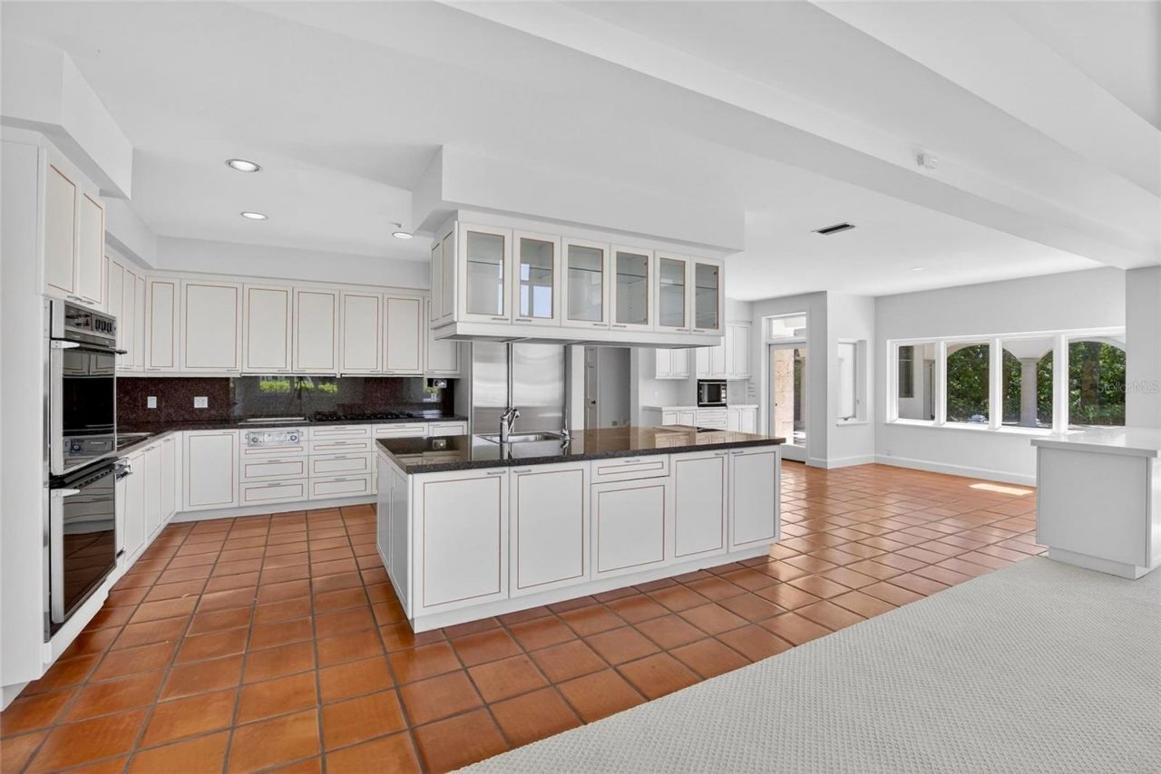 1043 Guisando De Avila, Tampa, FL 33613 Photo