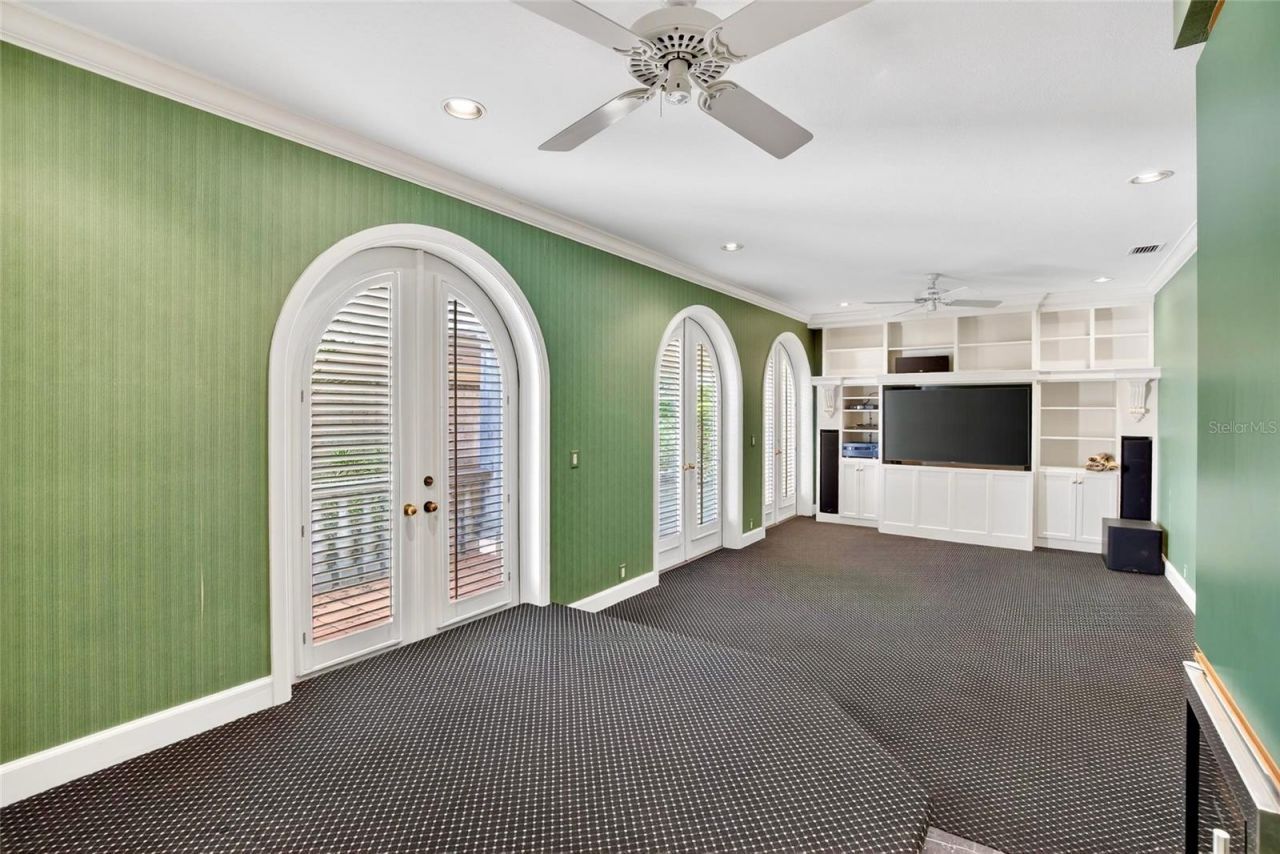 1043 Guisando De Avila, Tampa, FL 33613 Photo