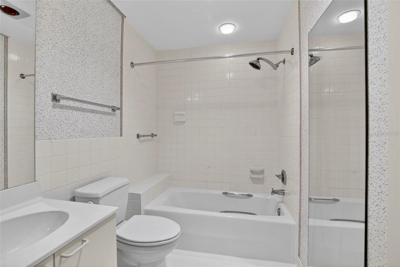 1043 Guisando De Avila, Tampa, FL 33613 Photo