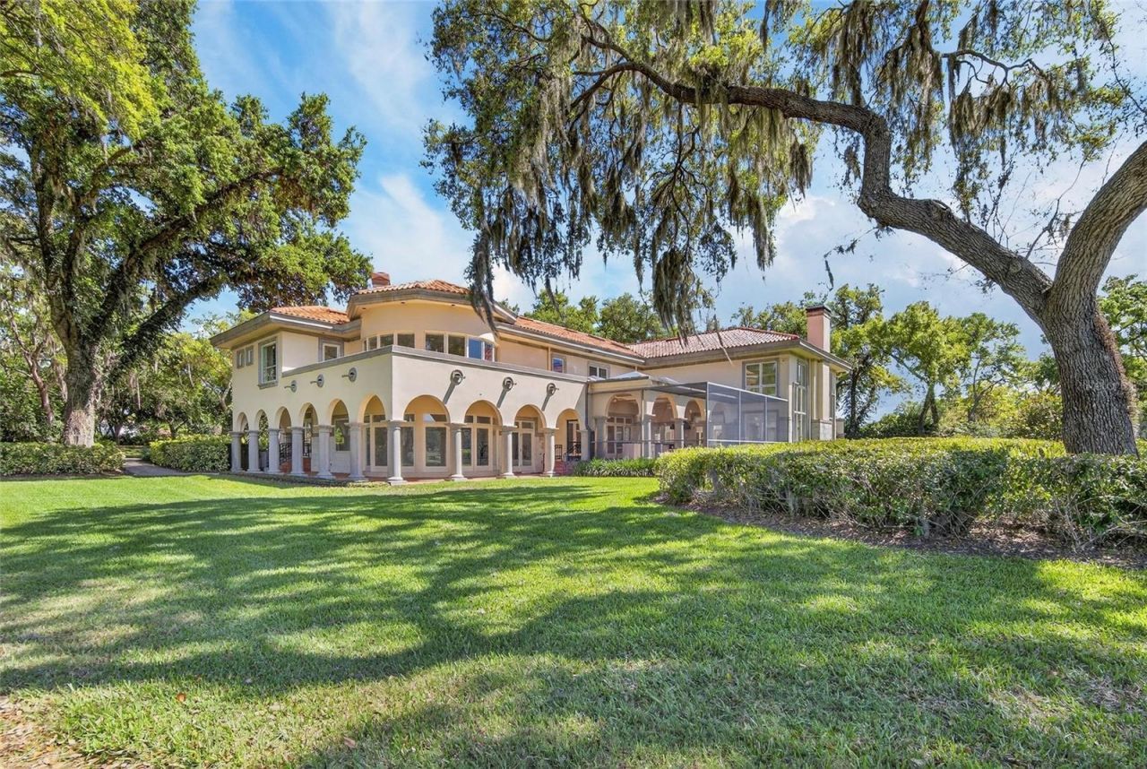 1043 Guisando De Avila, Tampa, FL 33613 Photo