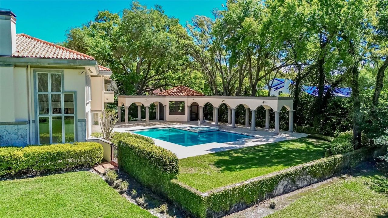 1043 Guisando De Avila, Tampa, FL 33613 Photo