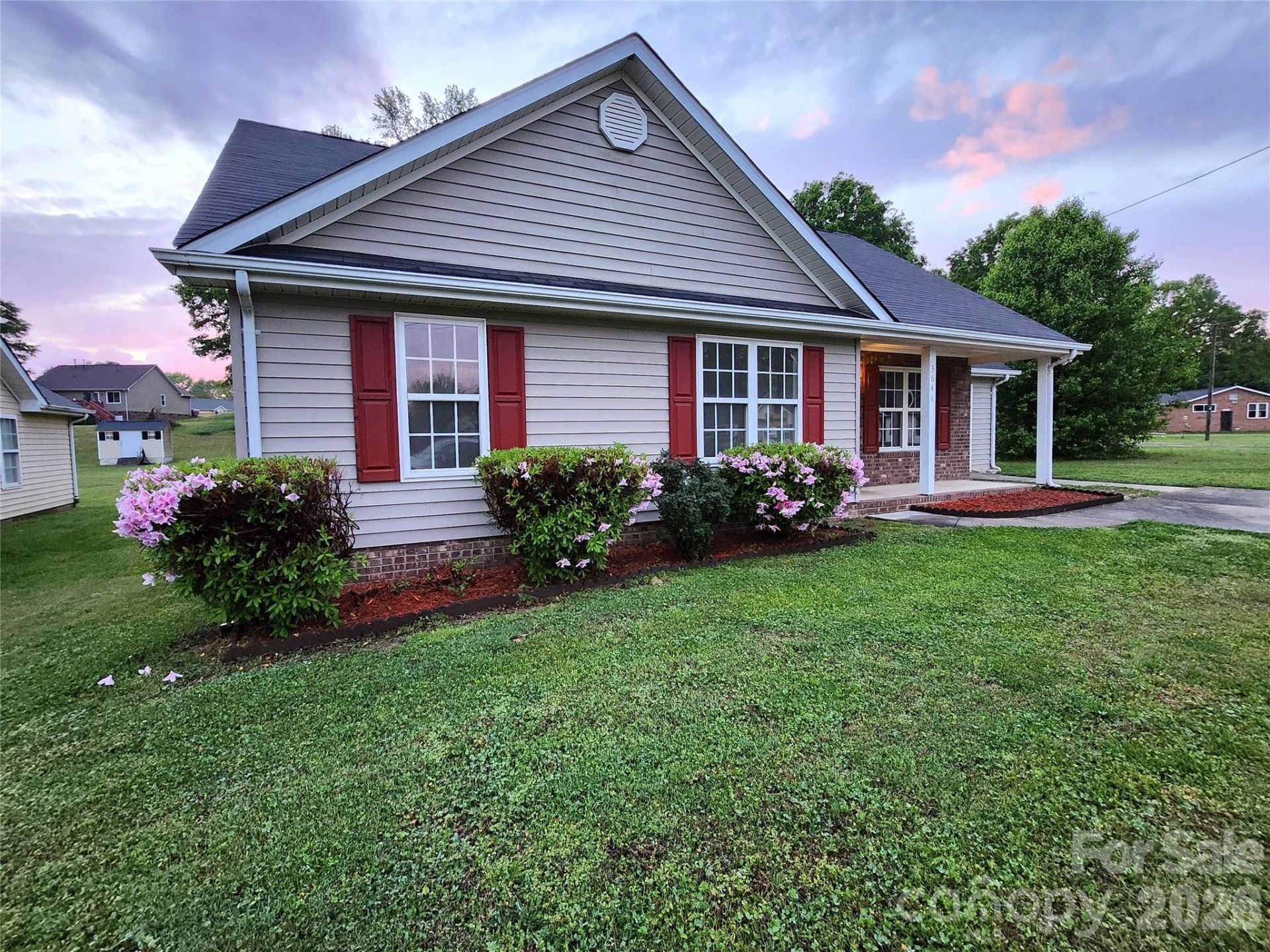 3641 Atlas Drive, Charlotte, NC 28269 Main Photo