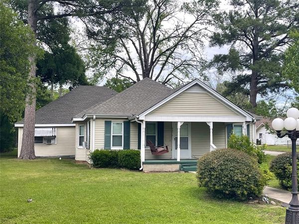 421 S 8th Avenue , Teague, TX 75860