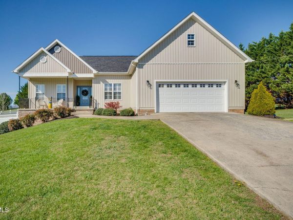 477 Sand Ridge Circle, Jonesborough, TN 37659