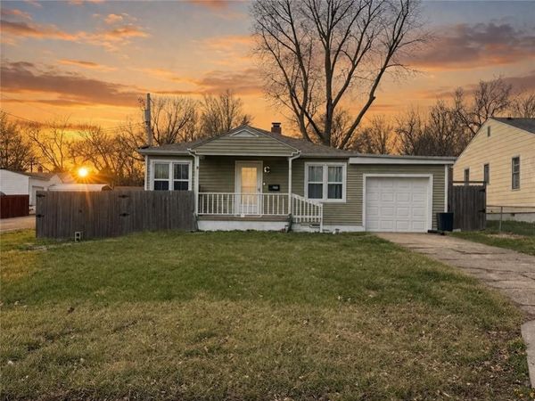 702 Sunset Street, Chillicothe, MO 64601