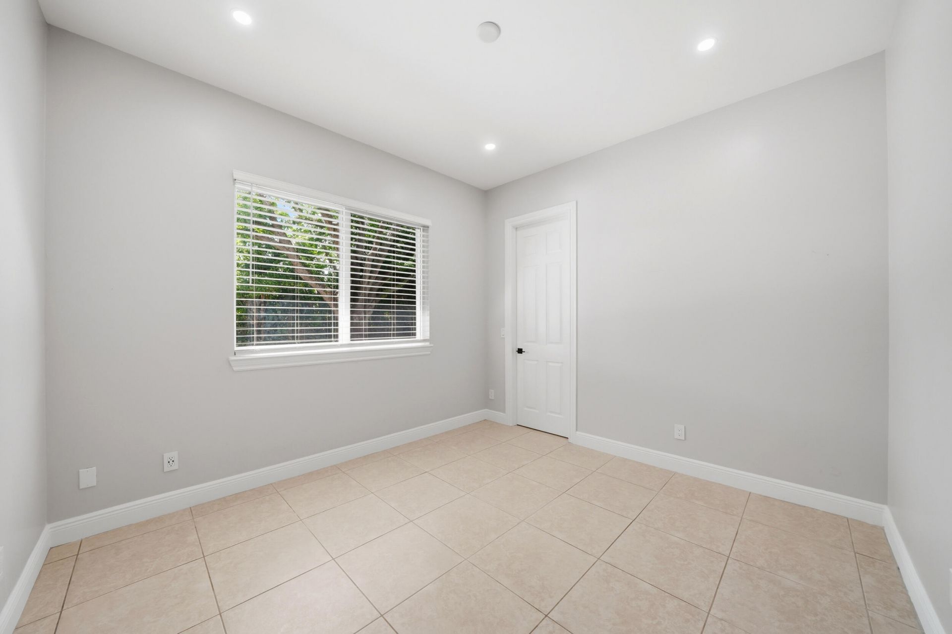 13091 SW 16th Court, Davie, FL 33325 Photo