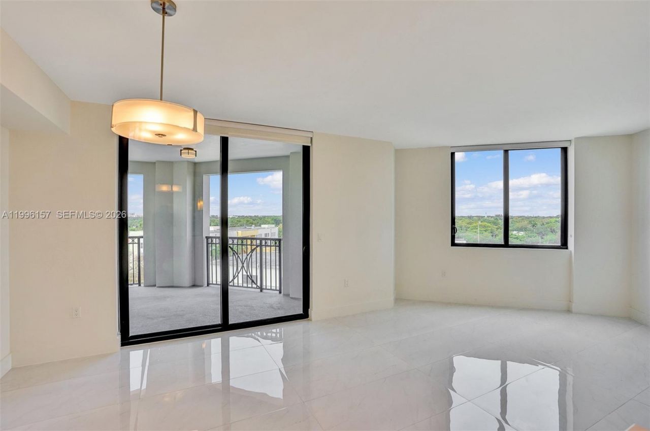 301 Altara Ave, Unit 617, Coral Gables, FL 33146 Photo