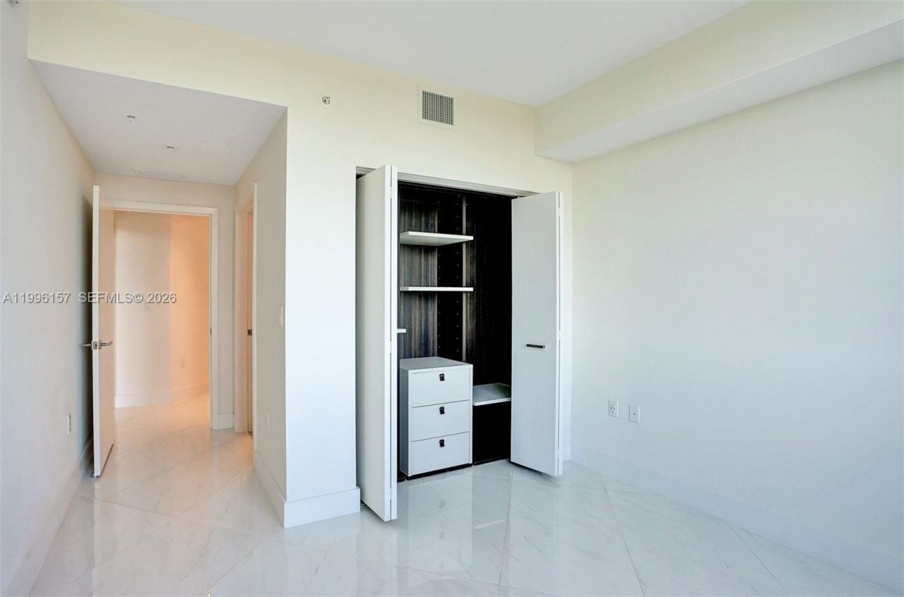 301 Altara Ave, Unit 617, Coral Gables, FL 33146 Photo