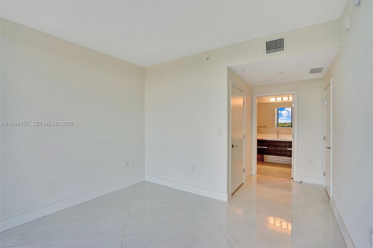 301 Altara Ave, Unit 617, Coral Gables, FL 33146 Photo