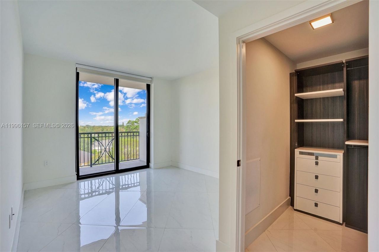 301 Altara Ave, Unit 617, Coral Gables, FL 33146 Photo