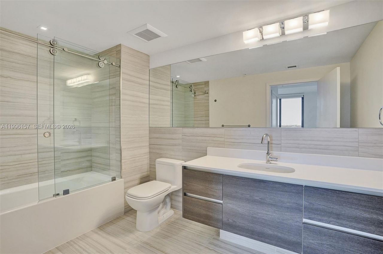 301 Altara Ave, Unit 617, Coral Gables, FL 33146 Photo