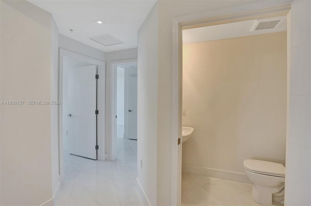 301 Altara Ave, Unit 617, Coral Gables, FL 33146 Photo