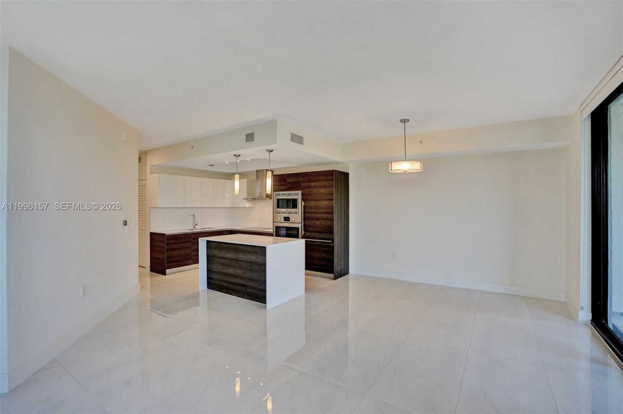 301 Altara Ave, Unit 617, Coral Gables, FL 33146 Photo