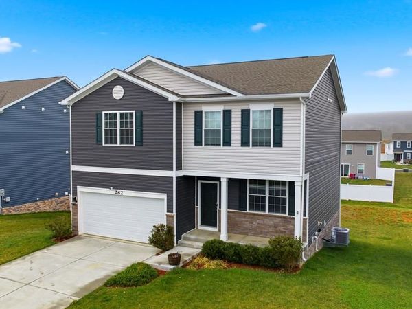 262 AYLESBURY LANE, MARTINSBURG, WV 25403