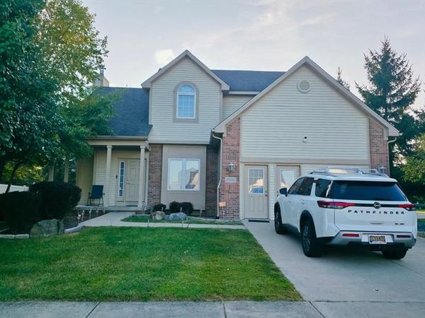 2216 Legacy Drive, Burton, MI 48519