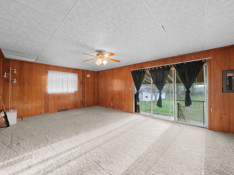 310 N Grener Avenue, Columbus, OH 43228 Photo 10