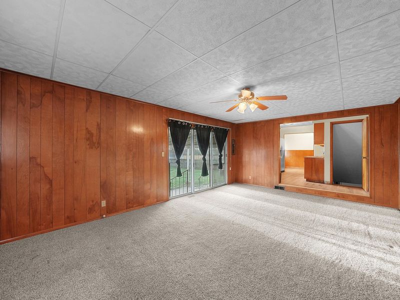 310 N Grener Avenue, Columbus, OH 43228 Photo 11