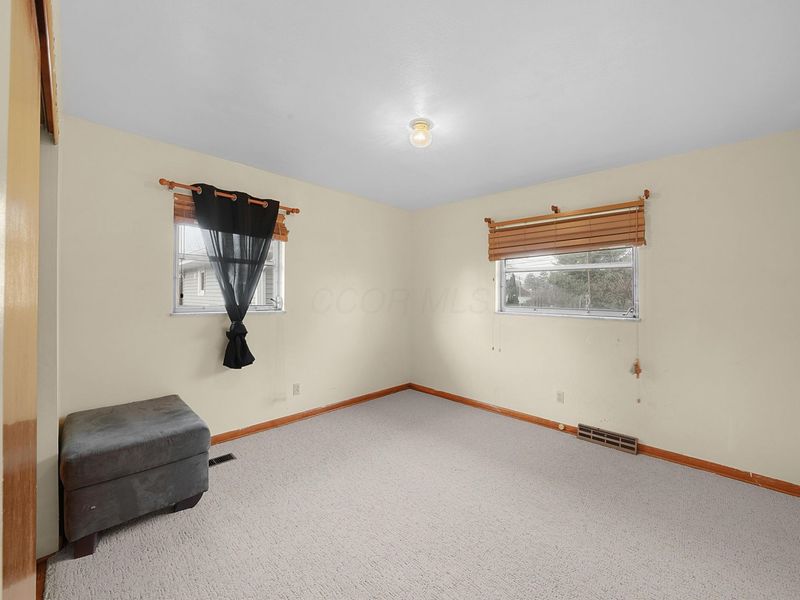 310 N Grener Avenue, Columbus, OH 43228 Photo 21