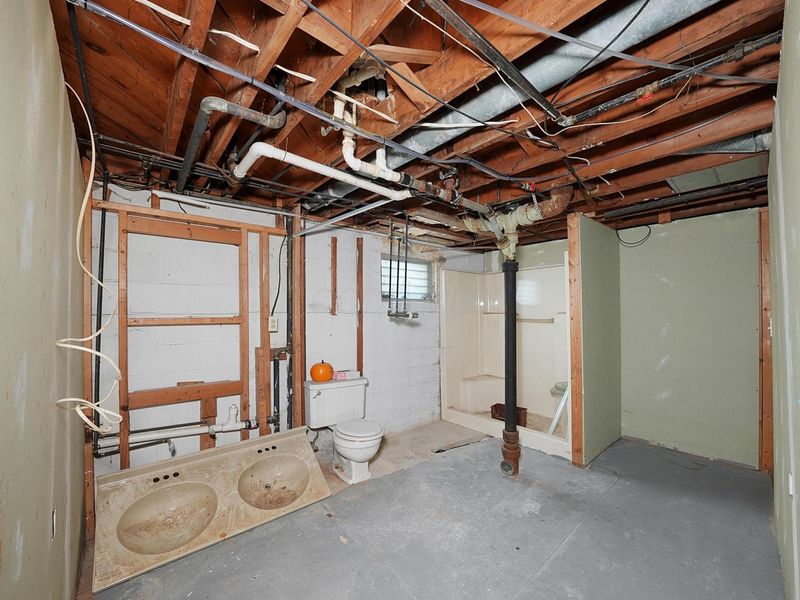 310 N Grener Avenue, Columbus, OH 43228 Photo 25