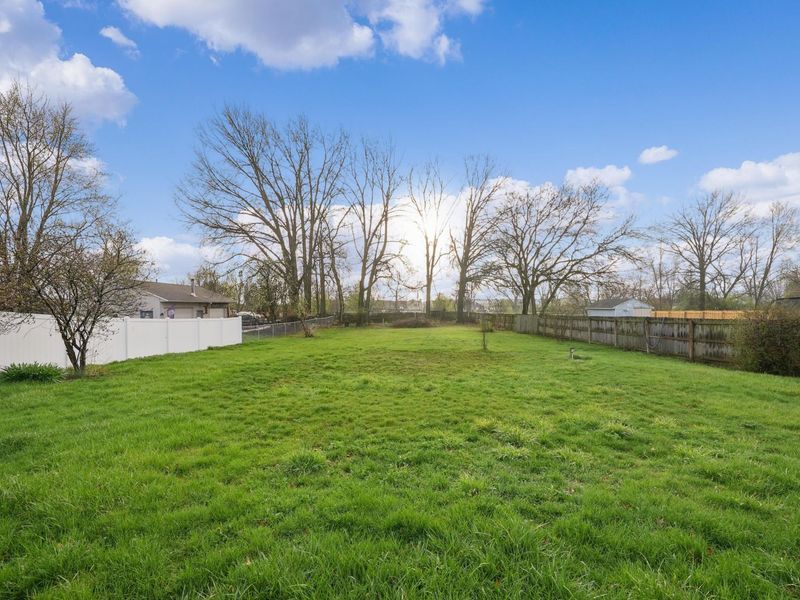 310 N Grener Avenue, Columbus, OH 43228 Photo 27