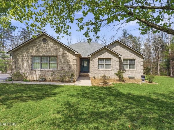 55 Rocky Lane, Crossville, TN 38571