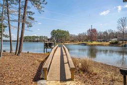 47 Ridgewood Lane photo 4