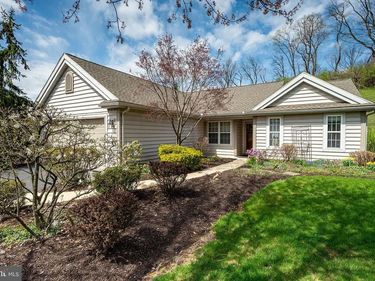 314 CHARLESTON , READING, PA 19610