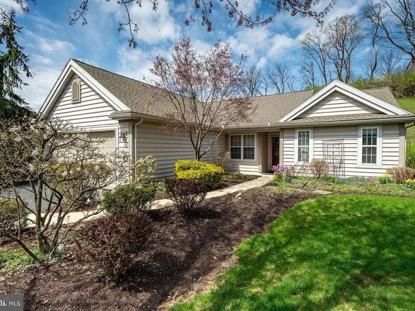 314 CHARLESTON , READING, PA 19610