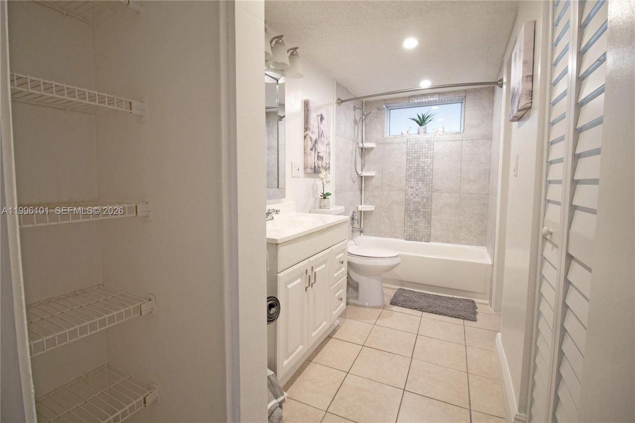 6020 NW 64th Ave , Unit 108, Tamarac, FL 33319 Photo