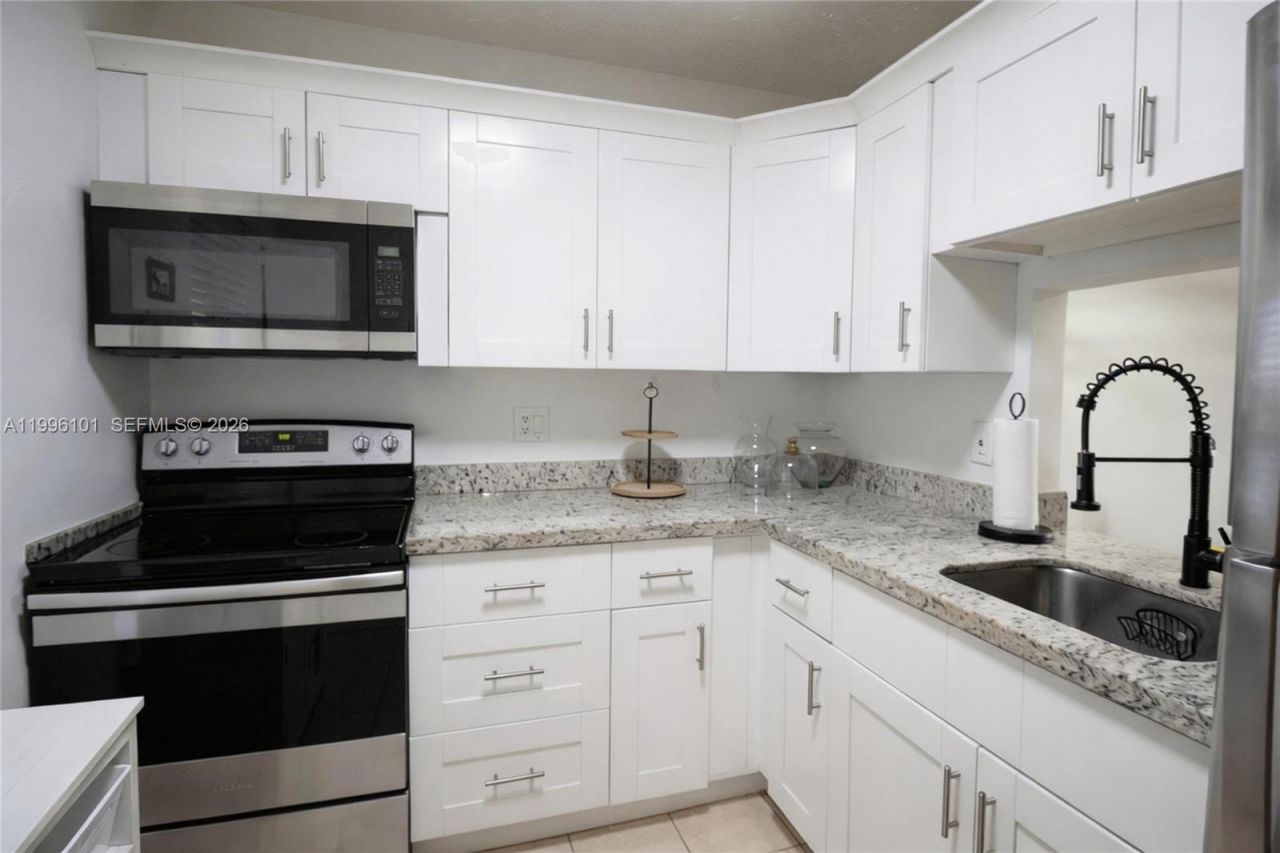 6020 NW 64th Ave , Unit 108, Tamarac, FL 33319 Photo