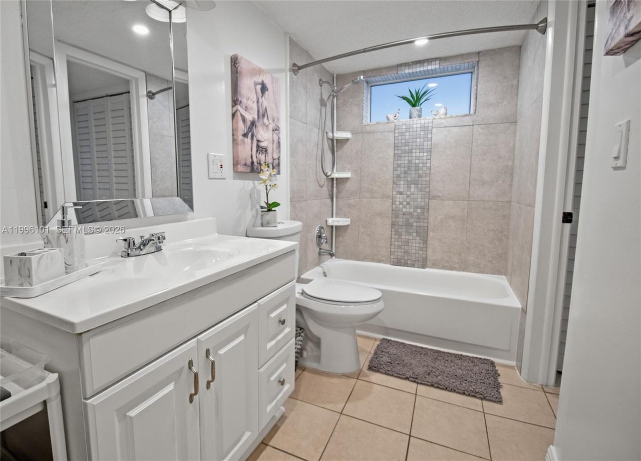 6020 NW 64th Ave, Unit 108, Tamarac, FL 33319 Photo
