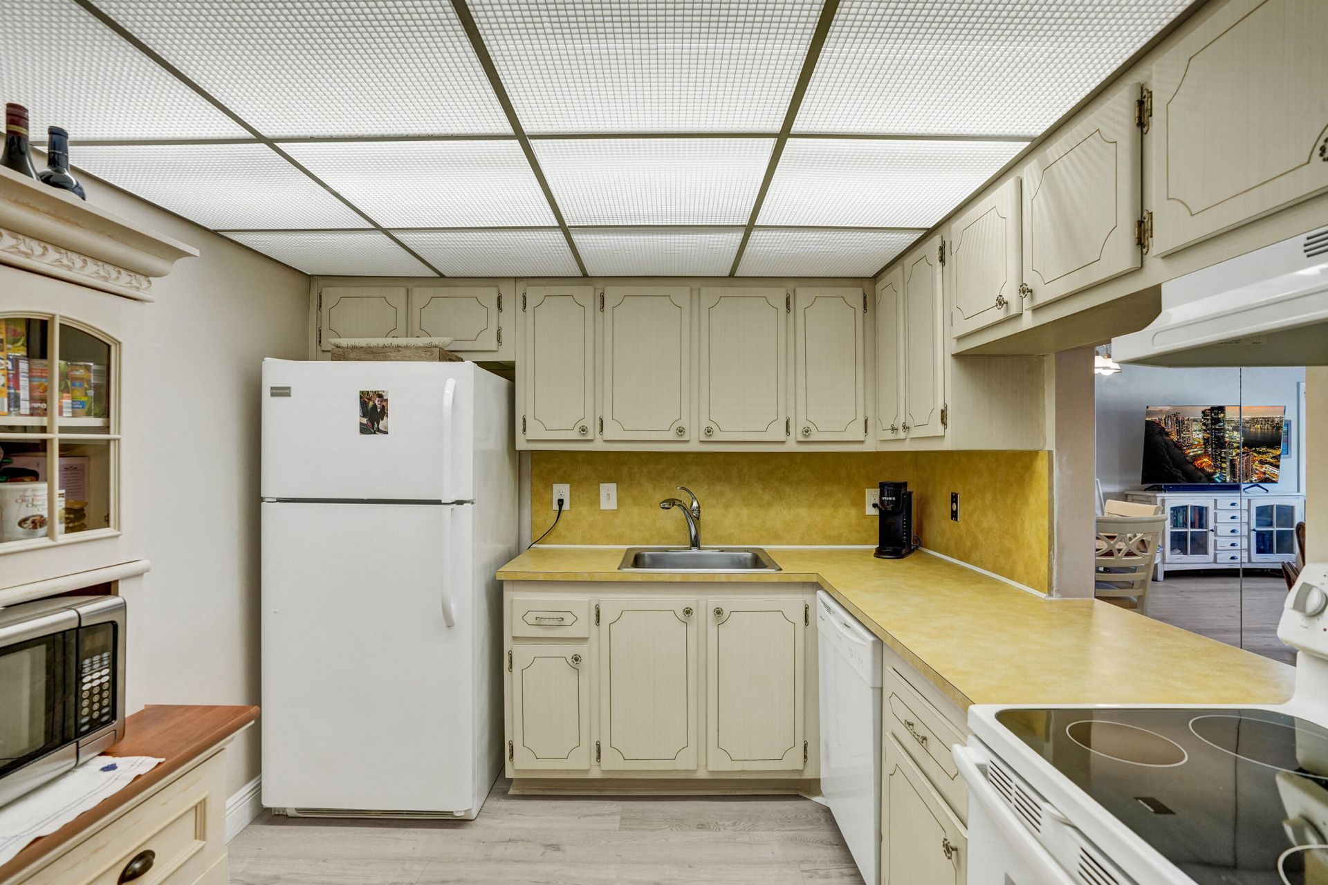 1502 S Lakeside Drive, Unit #419, Lake Worth Beach, FL 33460 Photo