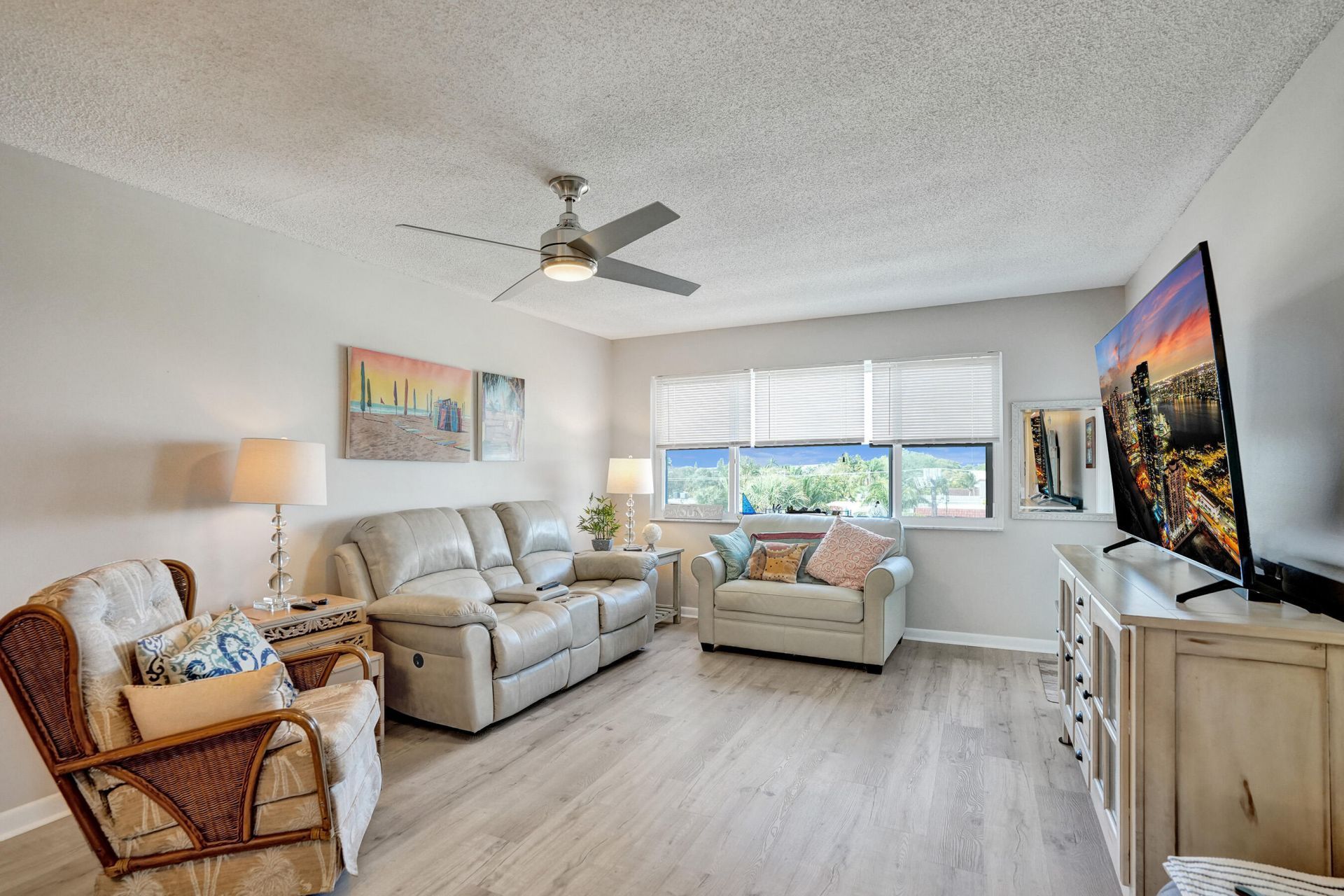 1502 S Lakeside Drive, Unit #419, Lake Worth Beach, FL 33460 Photo