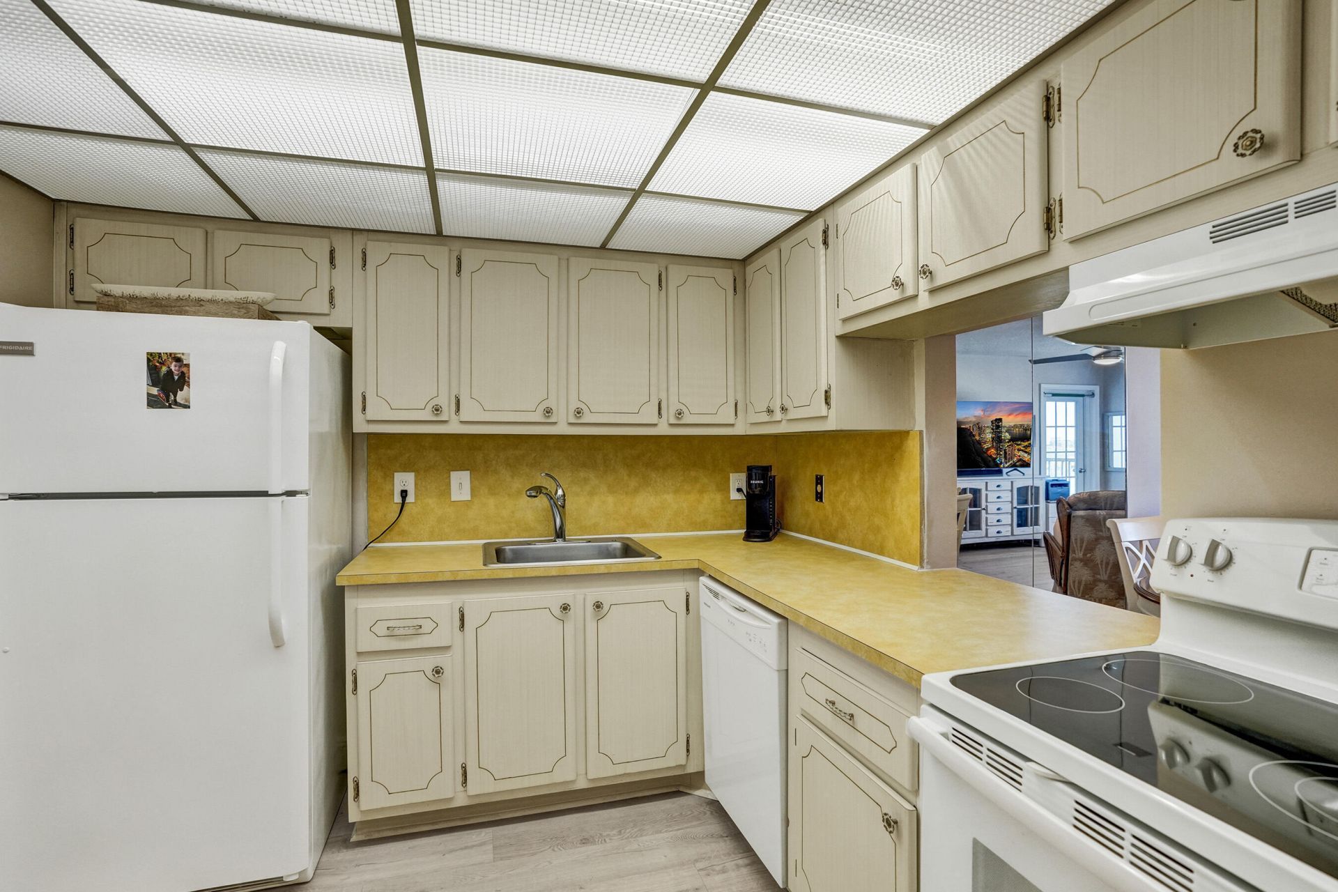 1502 S Lakeside Drive, Unit #419, Lake Worth Beach, FL 33460 Photo